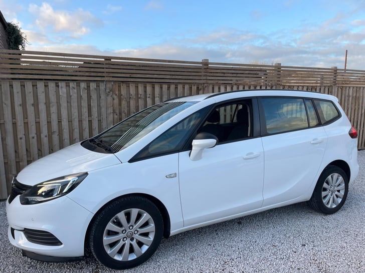 Vauxhall ZAFIRA TOURER for sale in Chesterfield