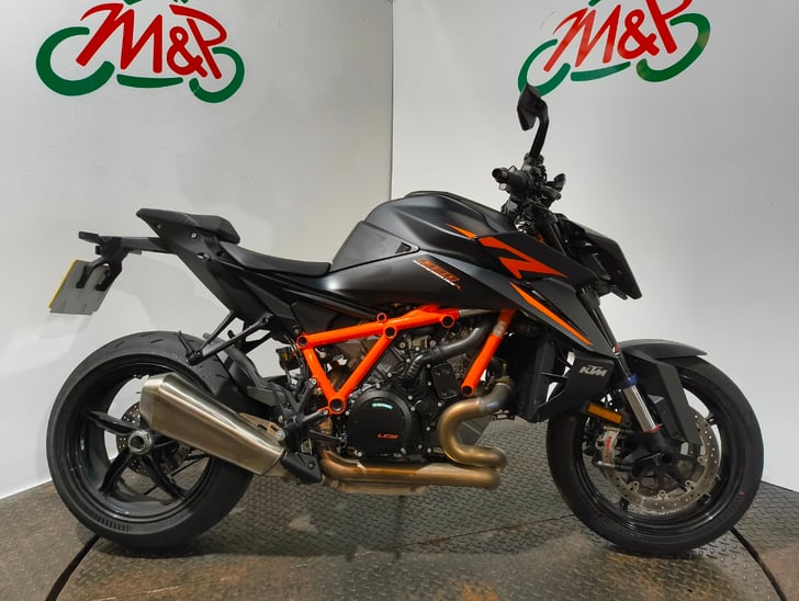 KTM 1390 SUPER DUKE R EVO