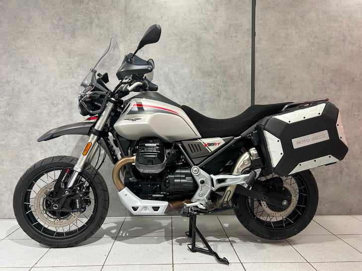Moto Guzzi V85 TT Travel