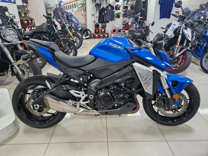 Suzuki GSX-S950