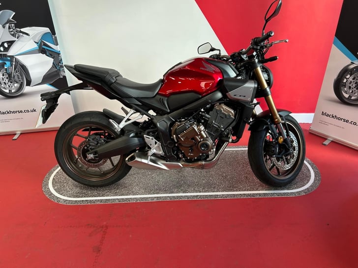 Honda CB650R E-Clutch