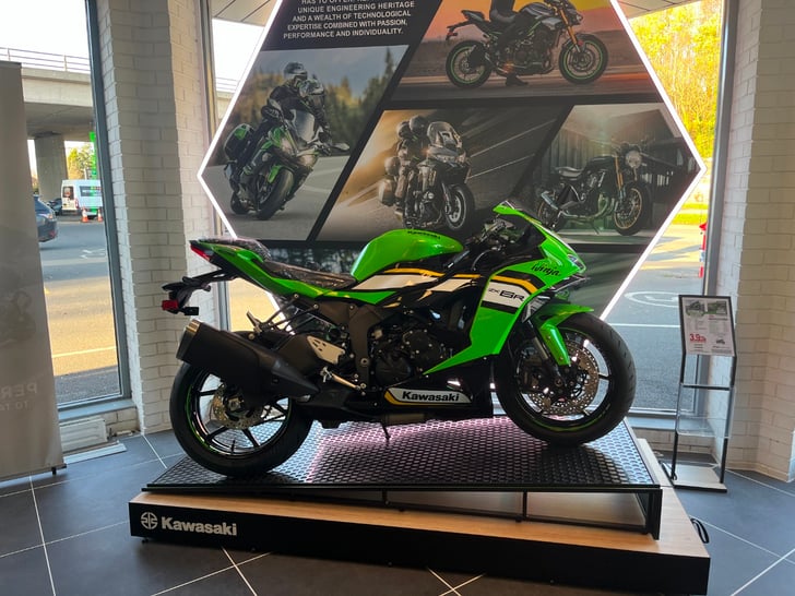 KAWASAKI NINJA ZX-6R