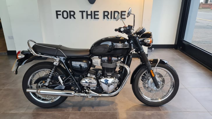 Triumph BONNEVILLE T120