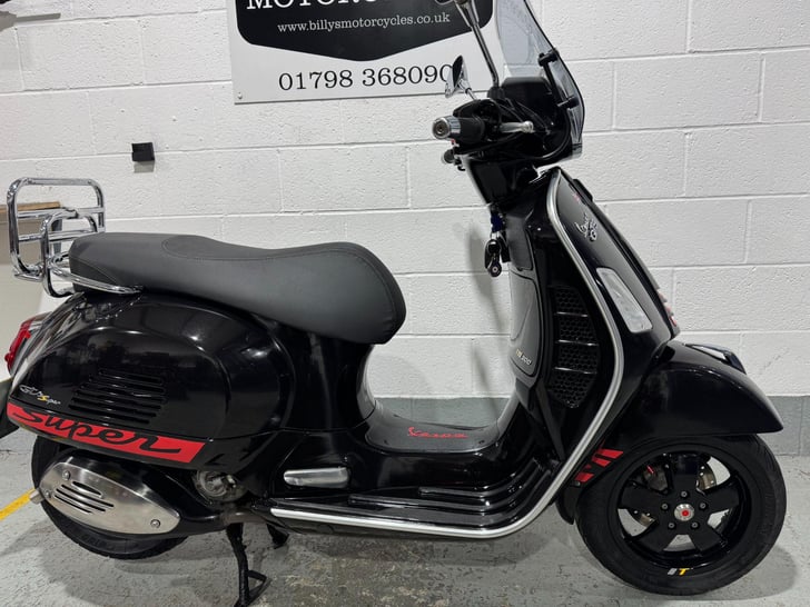 Piaggio VESPA GTS 300 SUPERTECH CVT EURO 4