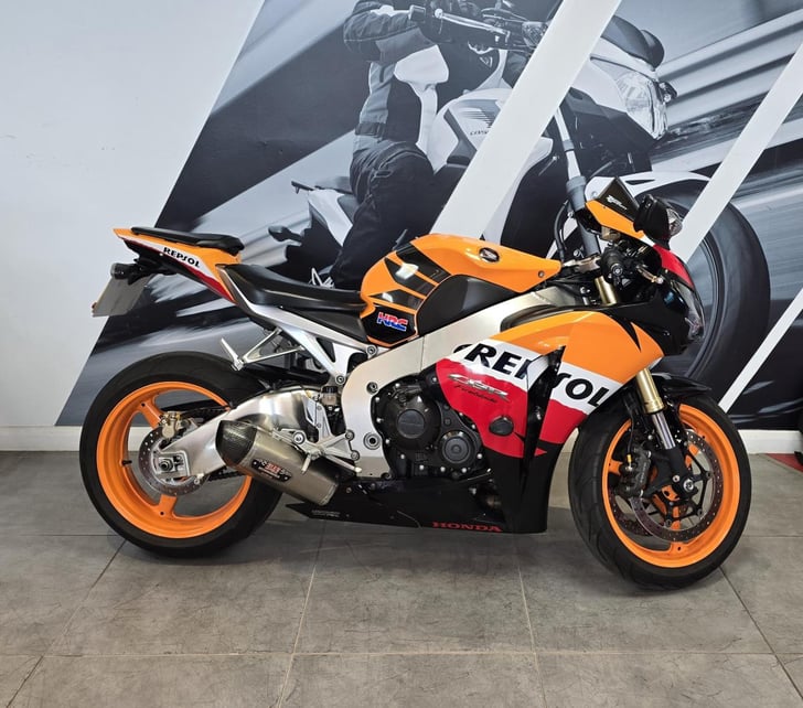 Honda CBR1000RR FIREBLADE