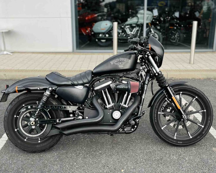 Harley-Davidson IRON 883