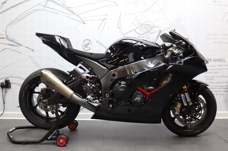 Kawasaki ZX 1002 GKF 