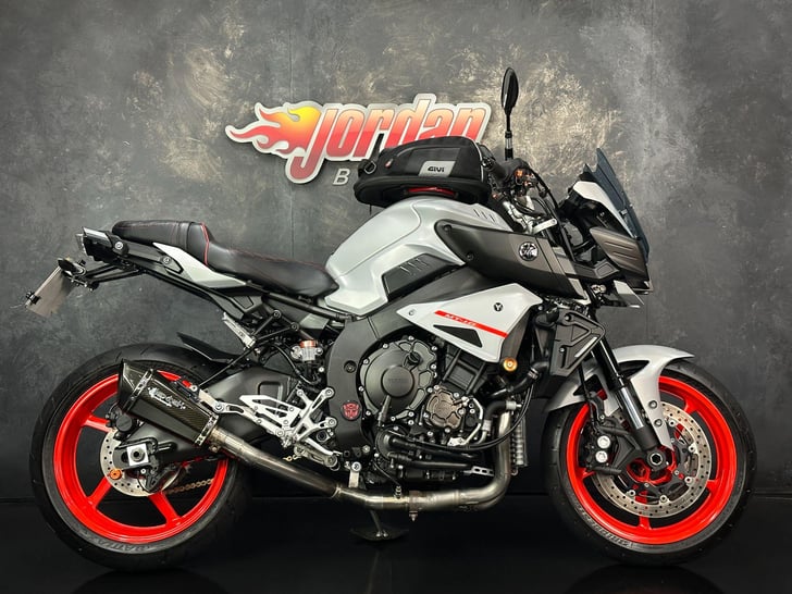 Yamaha MT-10 1000 HYPER-NAKED EURO 4