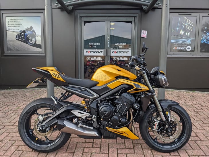 Triumph STREET TRIPLE RS