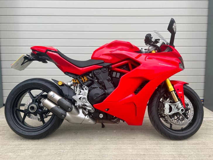 Ducati SUPERSPORT S