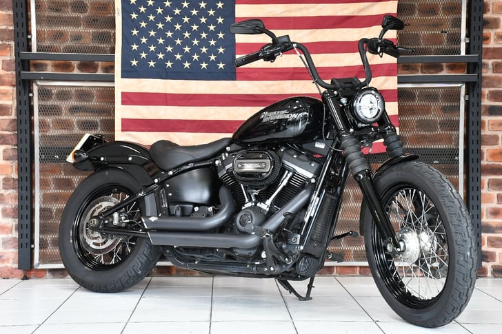 Harley-Davidson SOFTAIL FXBB STREET BOB