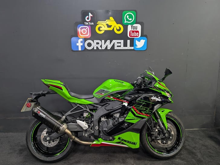 Kawasaki NINJA ZX4-RR SRFNN 24YM 