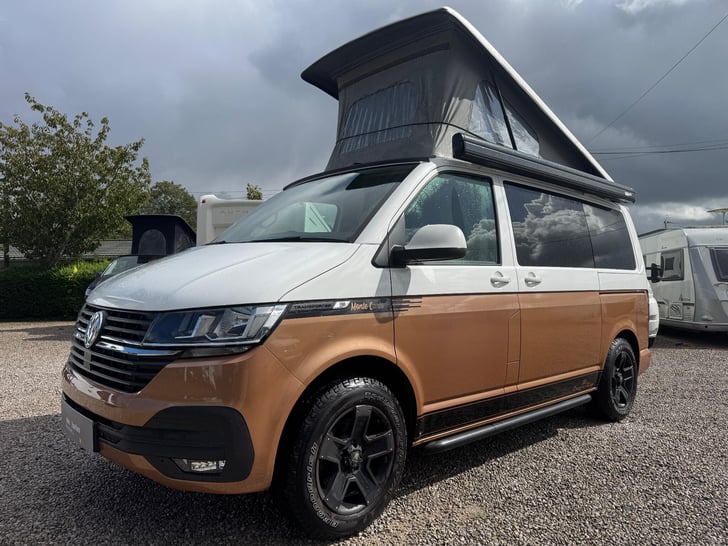 VOLKSWAGEN CAMPER KING