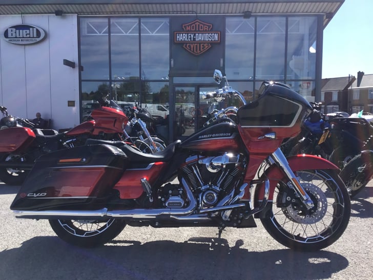 Harley-Davidson CVO FLTRXSE ROAD GLIDE