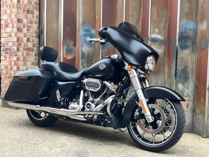 HARLEY-DAVIDSON TOURING 1868 FLHXS STREET GLIDE SPECIAL