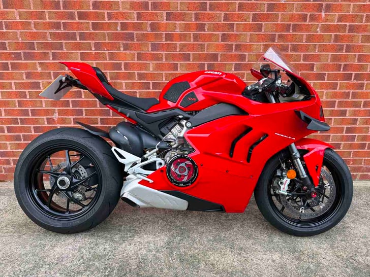 DUCATI PANIGALE V4