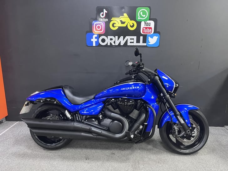 Suzuki VZR1800 INTRU 