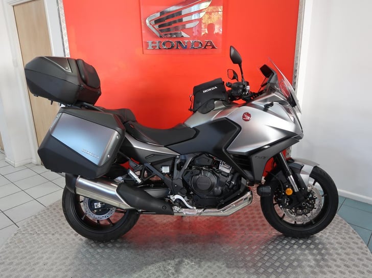 Honda NT1100 WITH FREE VOYAGE PACK 