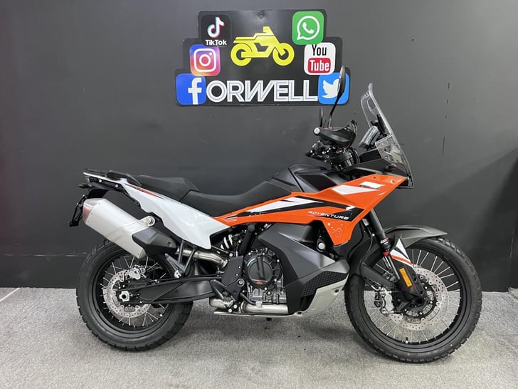 KTM 890 ADVENTURE 2024 