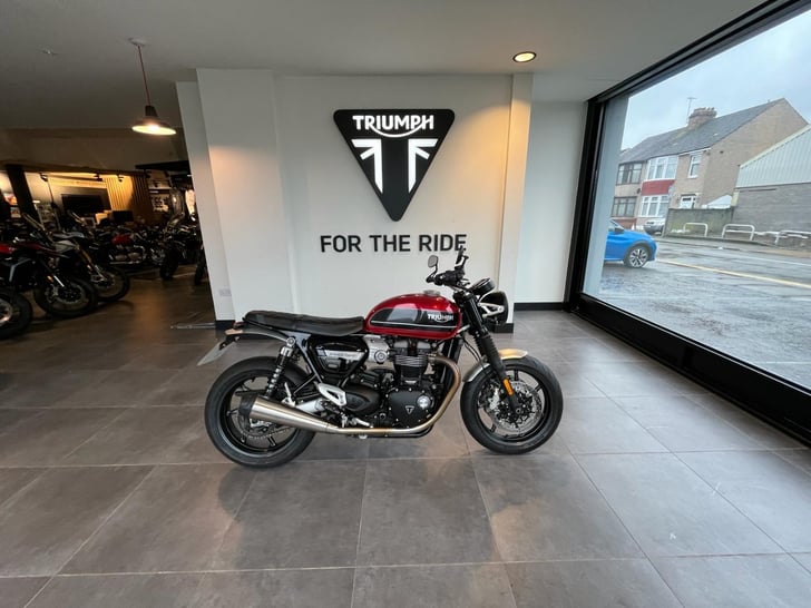 Triumph street cheap twin second hand