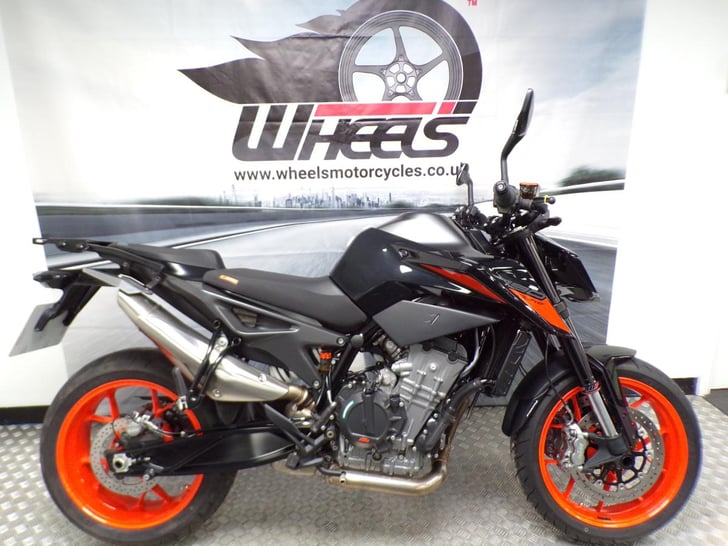 KTM DUKE 790 