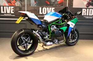 Used Kawasaki NINJA H2 NINJA H2 998 CARBON HYPERSPORT for sale in Watford | Image 2