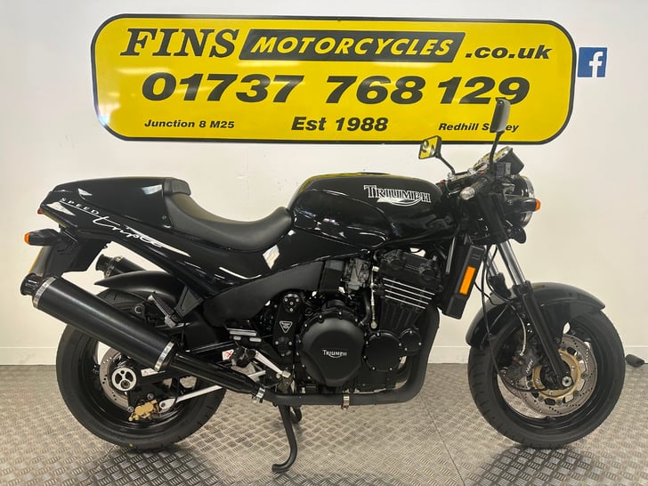 Triumph SPEED TRIPLE 900