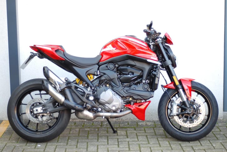 DUCATI MONSTER+