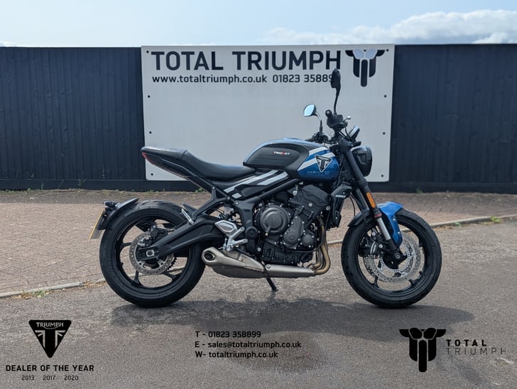 TRIUMPH TRIDENT 660