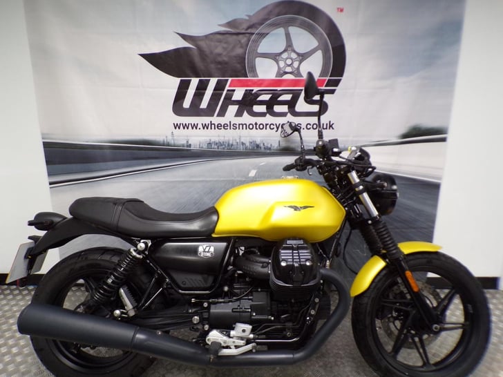 Moto Guzzi V7 IV STONE