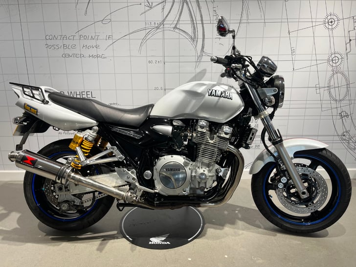 Yamaha XJR1300