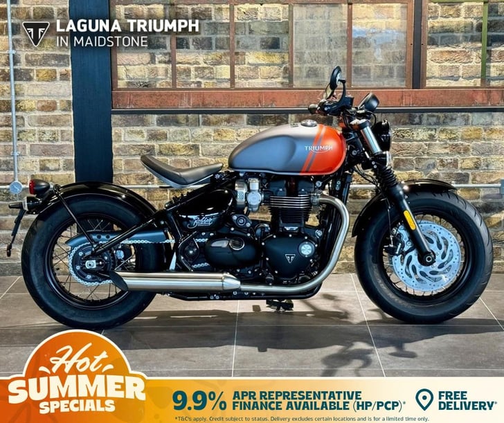 TRIUMPH BONNEVILLE BOBBER