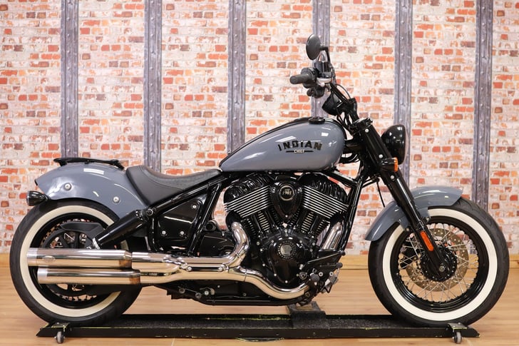 Indian Motorcycle CHIEF BOBBER DARK HORSE