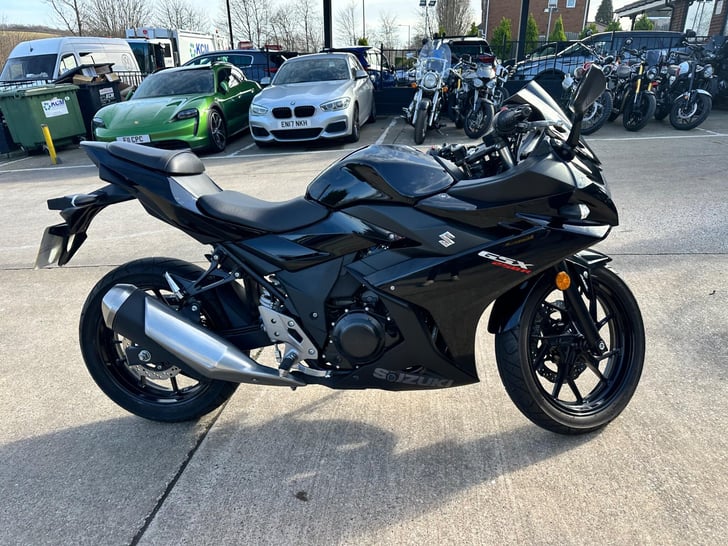 Suzuki GSX250R 250
