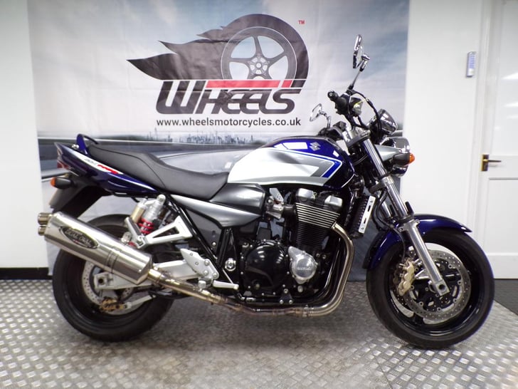 Suzuki GSX 1400 K6 