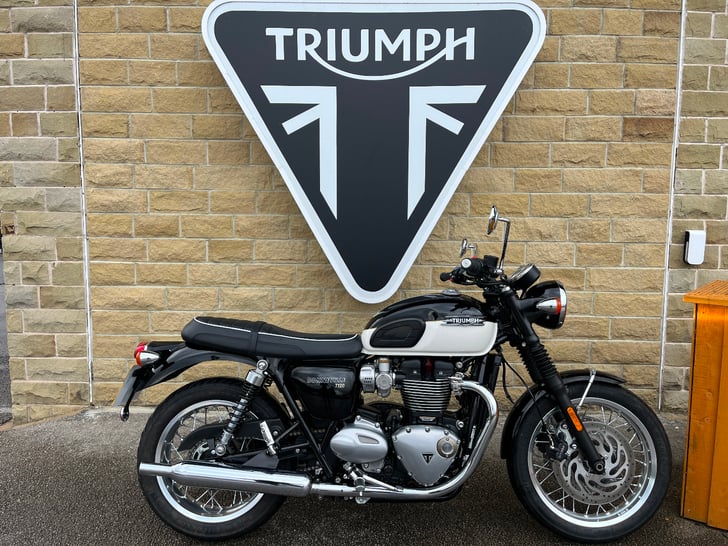 Triumph BONNEVILLE T120