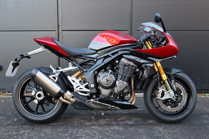 Triumph SPEED TRIPLE 1200 RR