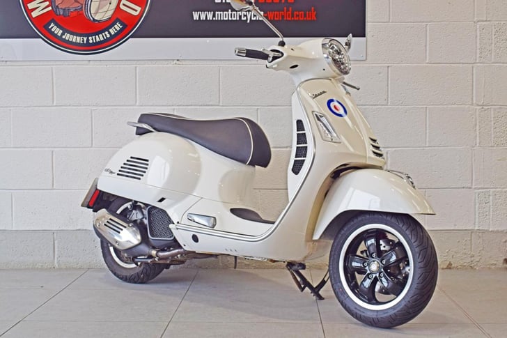 Vespa PIAGGIO  GTS 125 SUPER 