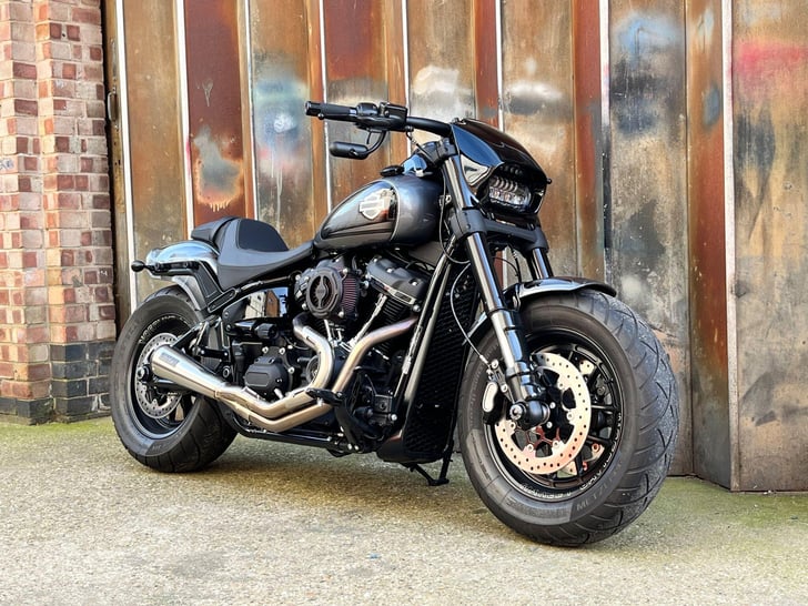 Harley-Davidson SOFTAIL 1868 FXFBS FAT BOB 114