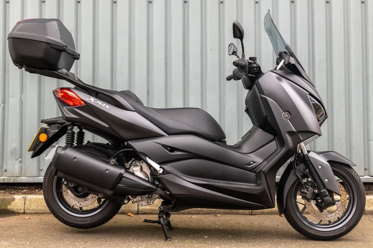 Yamaha XMAX 300