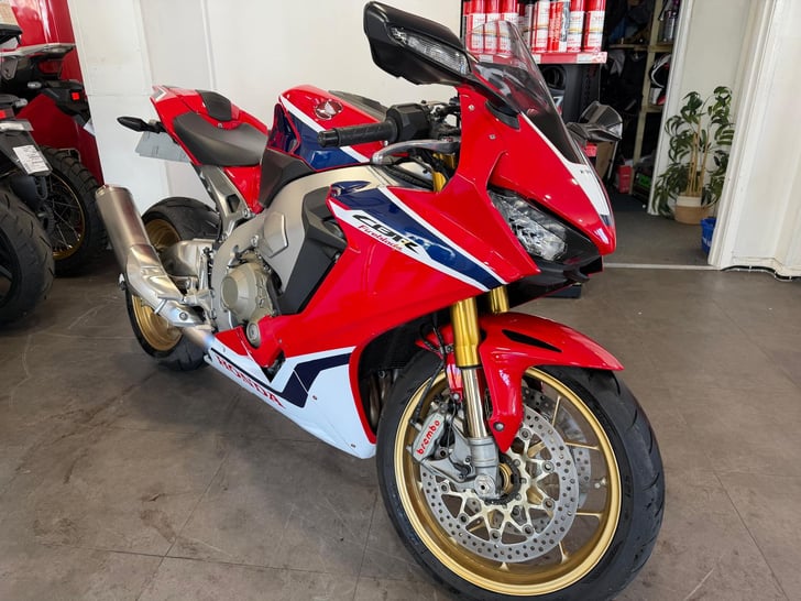 HONDA CBR1000RR FIREBLADE SP