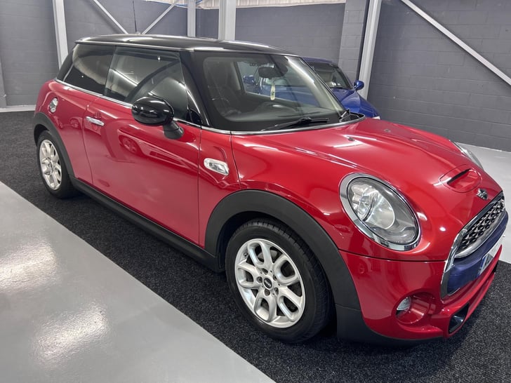 MINI HATCH 2.0 COOPER SD EURO 6 (S/S) 3DR