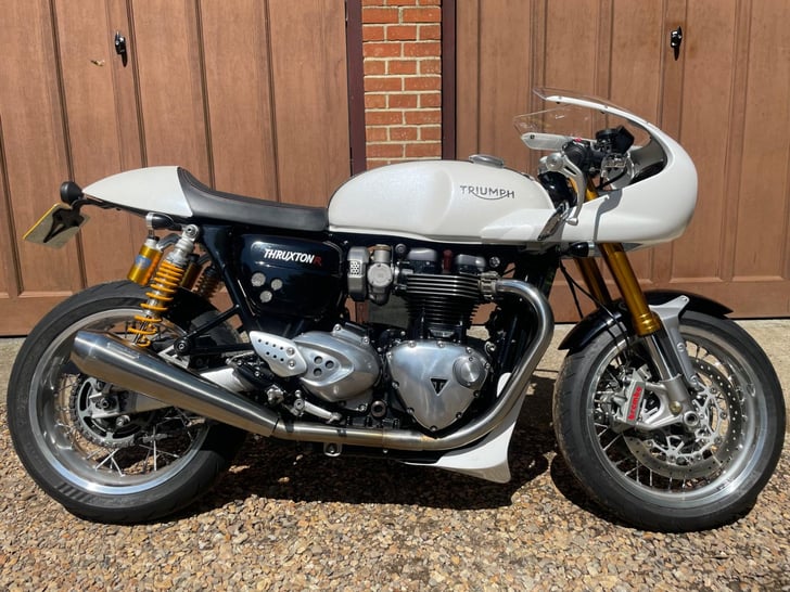 Triumph THRUXTON 1200 R