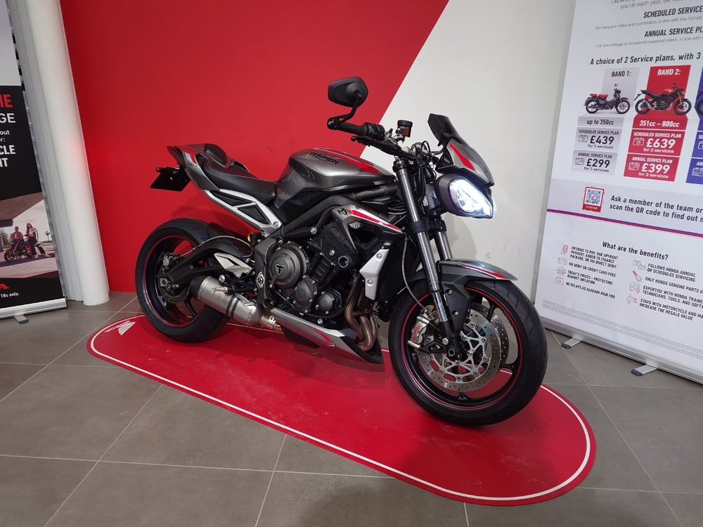 Used Triumph STREET TRIPLE 765 RS STREET TRIPLE 765 RS for sale in Newcastle-under-Lyme