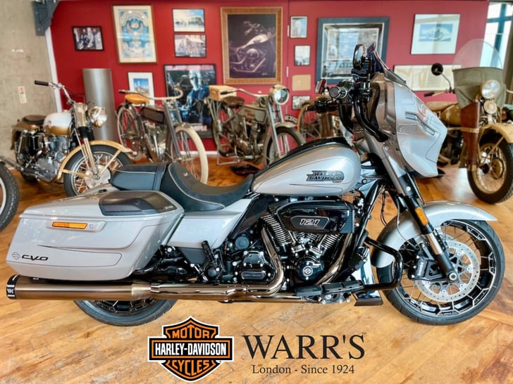 HARLEY-DAVIDSON CVO STREET GLIDE