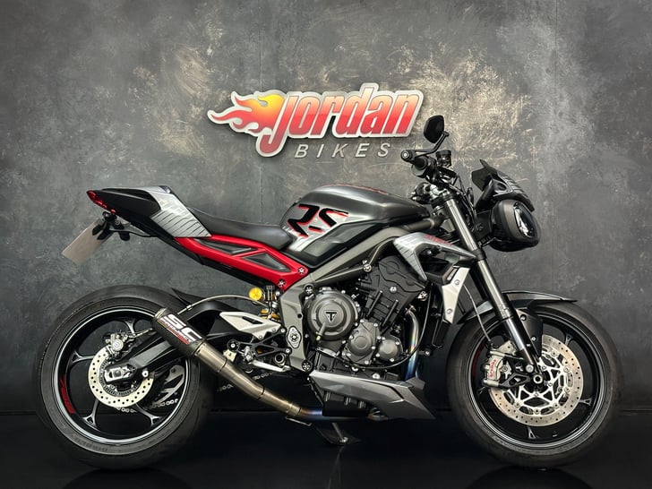 TRIUMPH STREET TRIPLE 765 RS