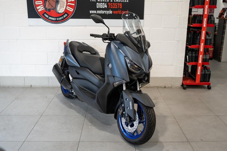Yamaha X-MAX 300 (CZD 300-A) 