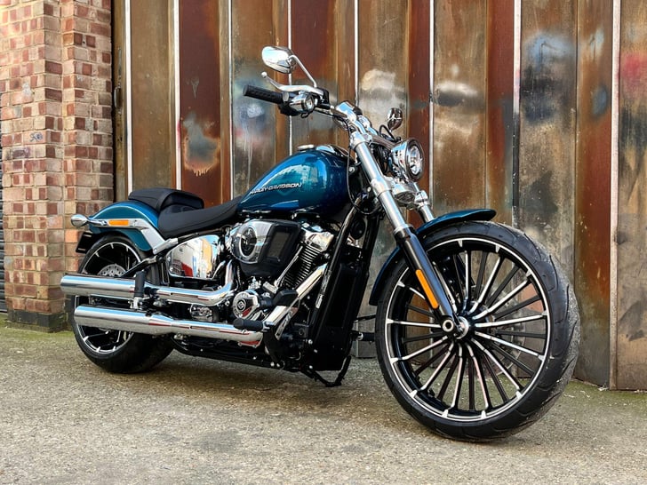 Harley-Davidson SOFTAIL BREAKOUT FXBR 117