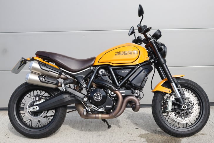 Scrambler 1100 Tribute Pro