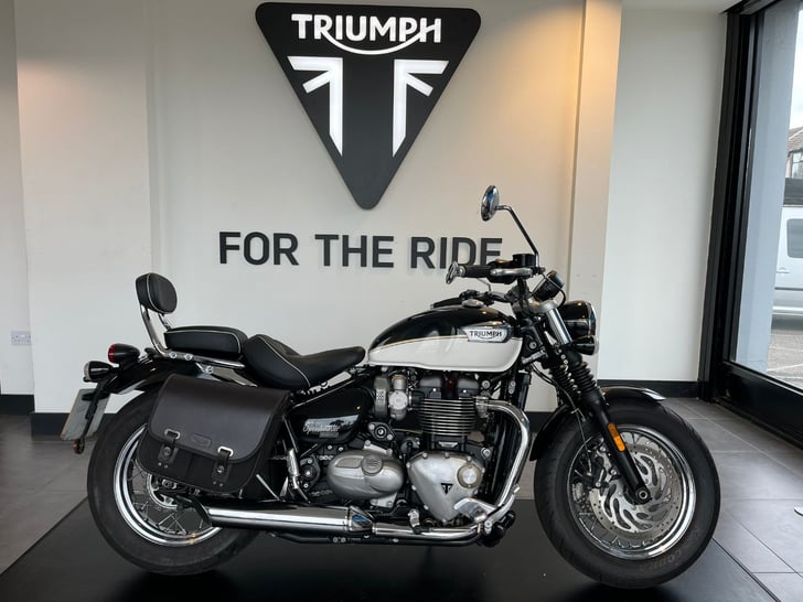 TRIUMPH BONNEVILLE SPEEDMASTER
